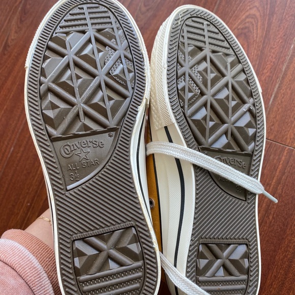 All star high top yellow sneakers - Picture 4 of 4